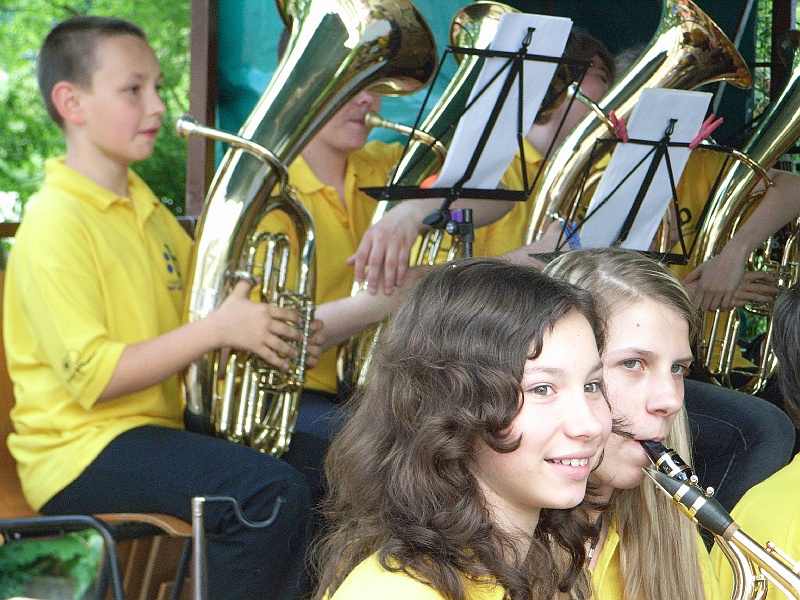 909 05 21 Marktplatzhocke (14).JPG